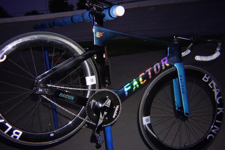 Factor frame, Black Inc wheels.