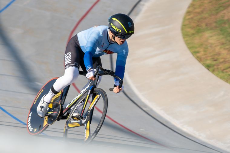 At speed on the banking during the Masters and Juniors State Time Trial Championships.