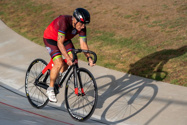 At speed on the banking during the Masters and Juniors State Time Trial Championships.